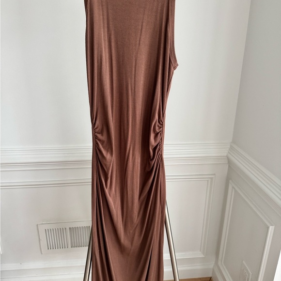 Heart & Hips Maternity Chocolate Brown Sleeveless Ribbed Dress Size Small - Picture 2 of 6